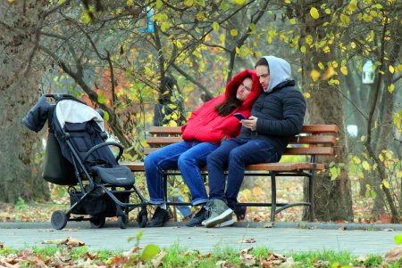 Разноцветная осень в парке Победы (фоторепортаж)