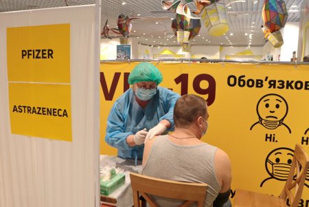 В Одессе за две недели сделано больше 100 тысяч прививок от COVID-19
