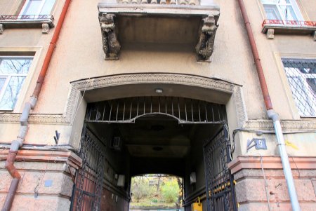 Ольгиевский спуск: названный в честь княгини, сохранивший столетние здания и свой колорит (фоторепортаж) 