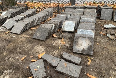 В рамках капремонта Приморского бульвара возле памятника Дюку уложат новую плитку (фото, видеокомментарий)