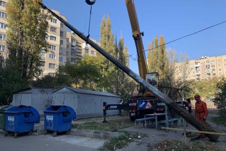 На двух улицах города восстановлено поврежденное наружное освещение (фото)