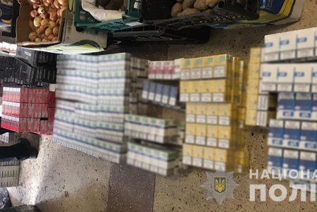 В разных районах Одесской области привлекли к ответственности девятерых реализаторов контрафактных алкоголя и сигарет (фото)