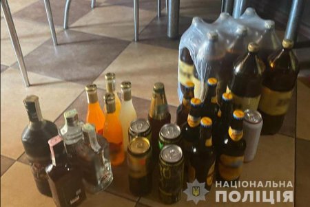 В разных районах Одесской области привлекли к ответственности девятерых реализаторов контрафактных алкоголя и сигарет (фото)