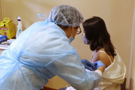 Вакцинация детей с 12-летнего возраста официально стартовала во всех поликлиниках Одессы
