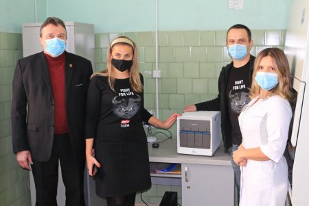 В Одесский городской центр СПИДа закупили специальную систему для диагностики вирусной нагрузки и эффективности терапии (фото)