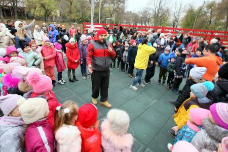 Новая современная спортивно-игровая детская площадка открылась в Михайловском сквере (фоторепортаж)