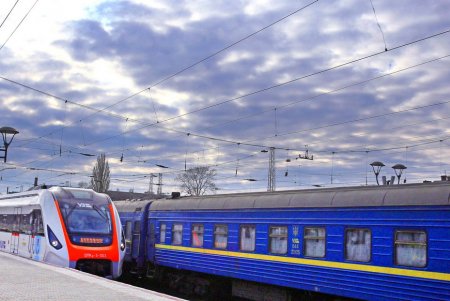 В Одессе встретили новый дизель-поезд из Измаила (фоторепортаж)