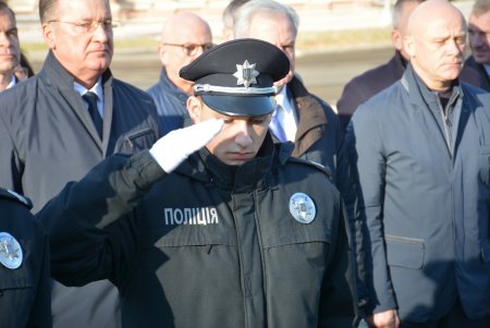 Церемония возложения цветов в честь Дня Достоинства и Свободы (фоторепортаж)
