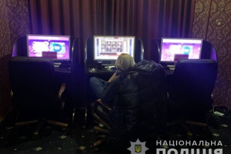 На Канатной ликвидировали подпольный игорный клуб (фото)