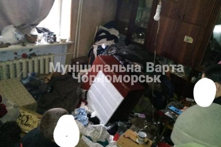 В Черноморске мужчина сжег труп знакомой, умершей в его квартире две недели назад от передозировки (фото)