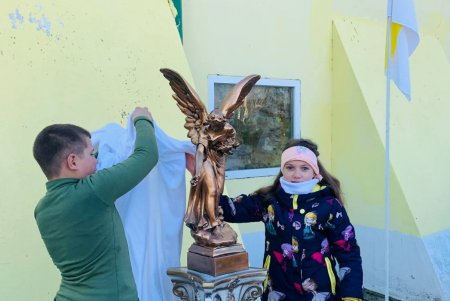 В полуподземном храме Килии установили аллею ангелов (фото) 