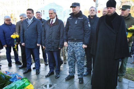 Память жертв голодоморов в Украине  почтили жители Одессы (фоторепортаж)