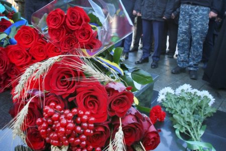 Память жертв голодоморов в Украине  почтили жители Одессы (фоторепортаж)