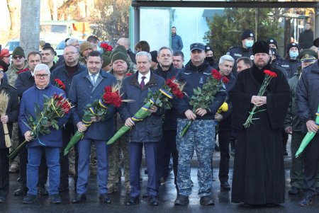 Память жертв голодоморов в Украине  почтили жители Одессы (фоторепортаж)