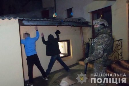 В Одессе правоохранители обезвредили преступную группу, занимавшуюся продажей наркотиков (фото)
