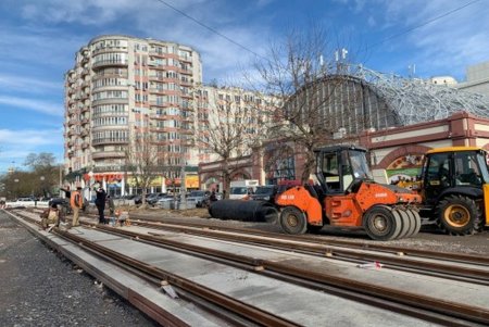 Участок между Пантелеймоновской и Новощепным рядом закроют для транспорта до Нового года (фото)