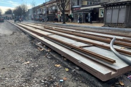 Участок между Пантелеймоновской и Новощепным рядом закроют для транспорта до Нового года (фото)