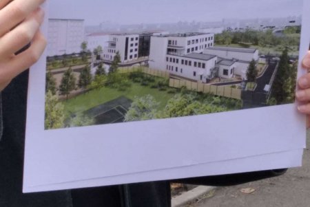 «Мы готовы поддерживать любой полезный для маленьких одесситов проект», — мэр Геннадий Труханов при посещении строящегося корпуса еврейской школы