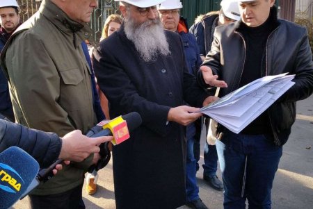 «Мы готовы поддерживать любой полезный для маленьких одесситов проект», — мэр Геннадий Труханов при посещении строящегося корпуса еврейской школы