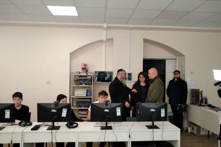 «Мы готовы поддерживать любой полезный для маленьких одесситов проект», — мэр Геннадий Труханов при посещении строящегося корпуса еврейской школы