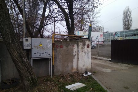Демонтированы более сорока незаконных вывесок и рекламных конструкций с улиц Одессы (фото)