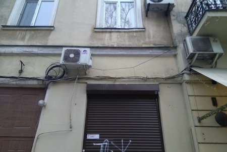 Демонтированы более сорока незаконных вывесок и рекламных конструкций с улиц Одессы (фото)