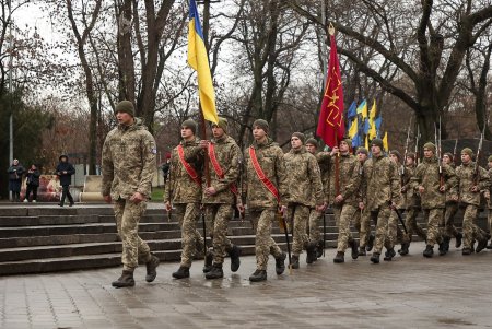 В парке Шевченко возложили цветы в честь 30-й годовщины Вооруженных Сил Украины (фото)