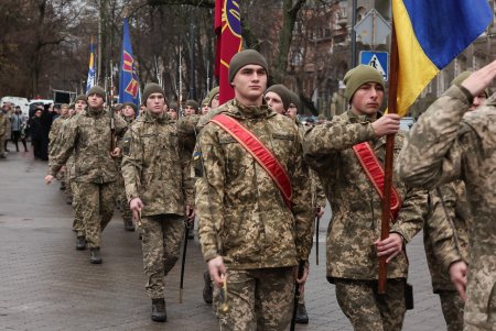 В парке Шевченко возложили цветы в честь 30-й годовщины Вооруженных Сил Украины (фото)