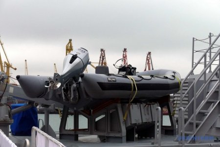На Морвокзале продемонстрировали боевой арсенал украинских ВМС (фото)
