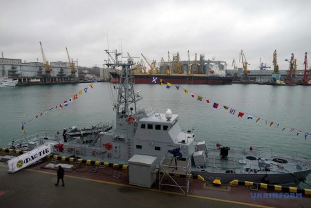 На Морвокзале продемонстрировали боевой арсенал украинских ВМС (фото)