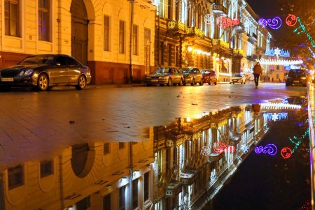 Приморский бульвар засиял новогодними огнями (фоторепортаж)