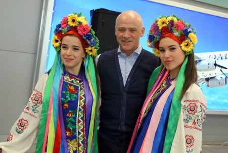 В аэропорту Одессы торжественно встретили первый рейс из столицы Катара (фоторепортаж)