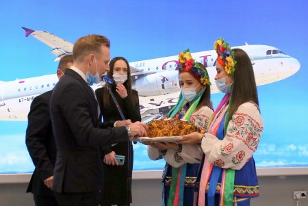 В аэропорту Одессы торжественно встретили первый рейс из столицы Катара (фоторепортаж)