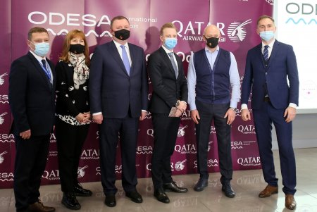 В аэропорту Одессы торжественно встретили первый рейс из столицы Катара (фоторепортаж)