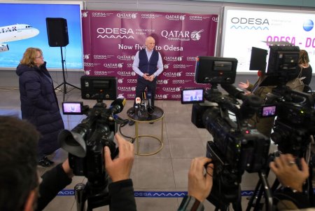 В аэропорту Одессы торжественно встретили первый рейс из столицы Катара (фоторепортаж)