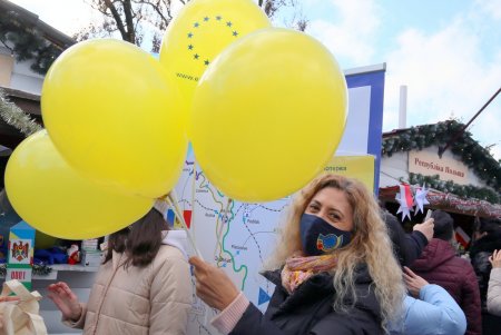 Х Благотворительная дипломатическая рождественская ярмарка в Горсаду (фоторепортаж)