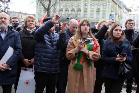 Х Благотворительная дипломатическая рождественская ярмарка в Горсаду (фоторепортаж)