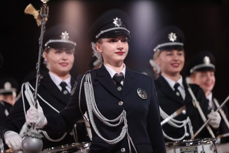 Мэр Геннадий Труханов вручил одаренным юным горожанам премию «Народное признание» – «Одессит года» (фото, видео)