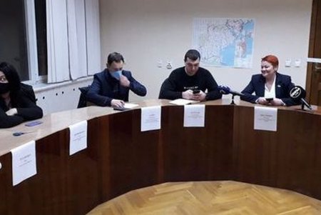 Против строительства объездной дороги по берегу Куяльницкого лимана объединились экологи, местные жители и депутаты райсовета (фото)