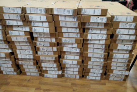 Более двух тысяч ноутбуков одесским педагогам вручают в рамках национальной программы (фото)