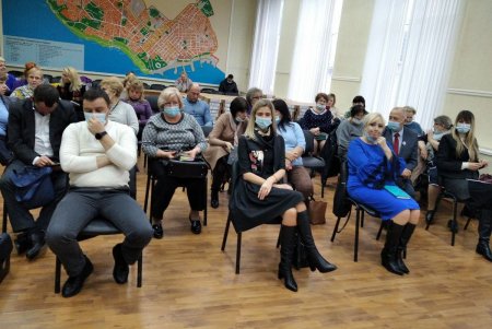 Более двух тысяч ноутбуков одесским педагогам вручают в рамках национальной программы (фото)