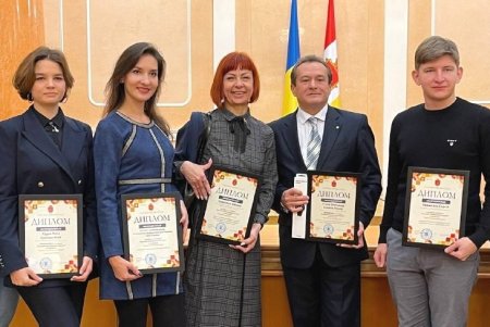 Победителям городского конкурса «Лучший инновационный проект» вручили подарки и дипломы (фото)