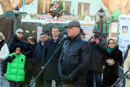 Рождественский штоллен, испеченный в Одессе, попал в книгу рекордов Украины (фоторепортаж)