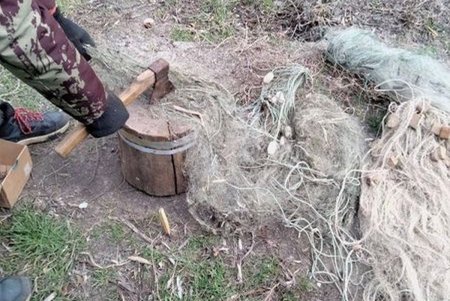 Одесский рыбоохранный патруль уничтожил более тысячи запрещенных орудий лова (фото)