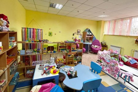 С днем Святого Николая поздравили маленьких одесситов в Домах ребенка и детских больницах (фото)