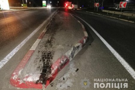 Водитель легковушки погиб от столкновения с отбойником и грузовиком на трассе Одесса-Рени (фото)