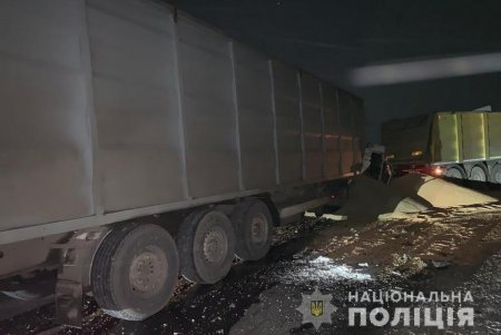 В ДТП на трассе Одесса-Киев пострадала 16-летняя девушка (фото)