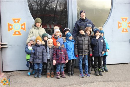 Одесские спасатели провели экскурсию для воспитанников учебно-воспитательного комплекса (фото)