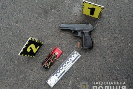 Иностранец разгуливал в центре Одессы с заряженным пистолетом (фото, видео)