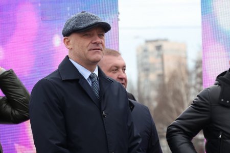 В Киевском районе открылся современный ледовый каток (фоторепортаж)